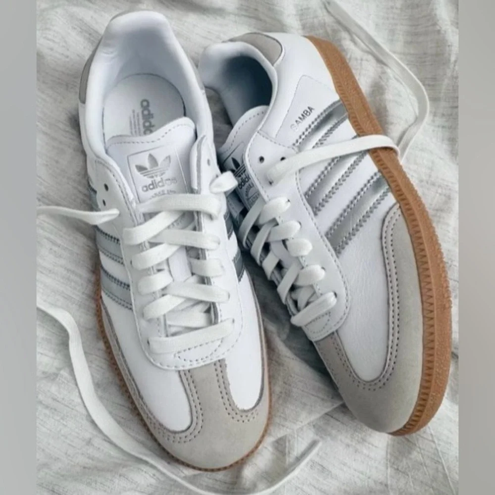 adidas White Leather Sneakers with Silver Stripes and Gum Sole
